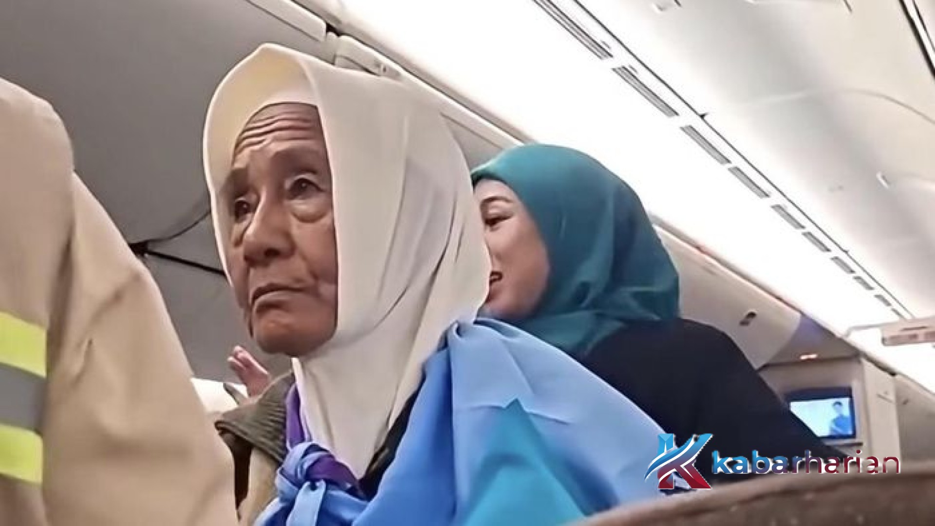 Drama di Atas Awan: Klarifikasi Jemaah Haji Makassar yang Viral Minta Turun Pesawat, Bukan Soal Ayam?