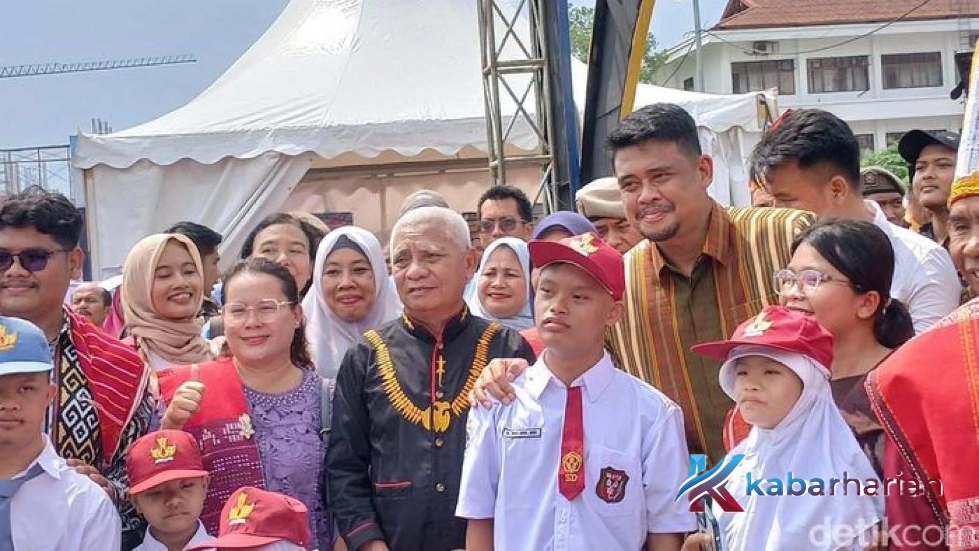 Kado Hardiknas 2026: Gubsu Bobby Nasution Instruksikan Kenaikan Gaji Guru PPPK Paruh Waktu dan GTT Setiap Tahun