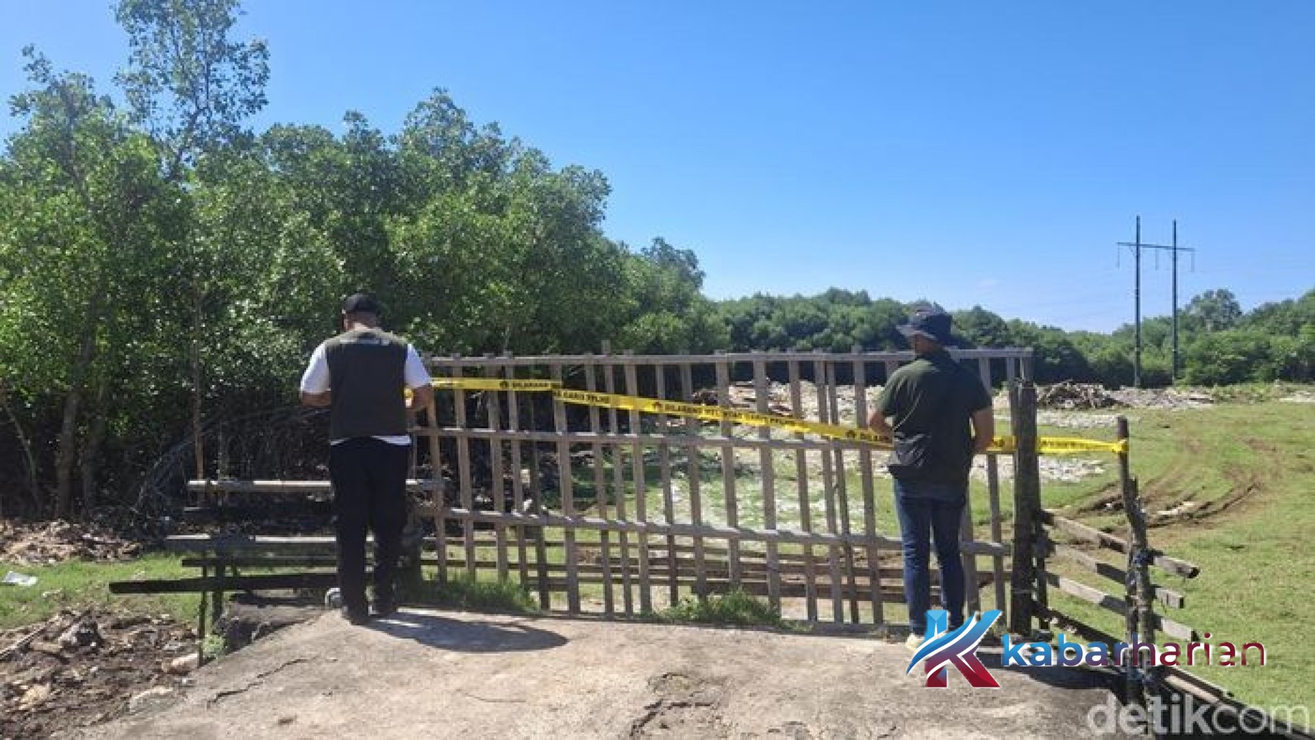 Polemik Asap di Jantung Mangrove Jimbaran: Menguak Tabir di Balik Aksi Pembakaran Sampah yang Viral