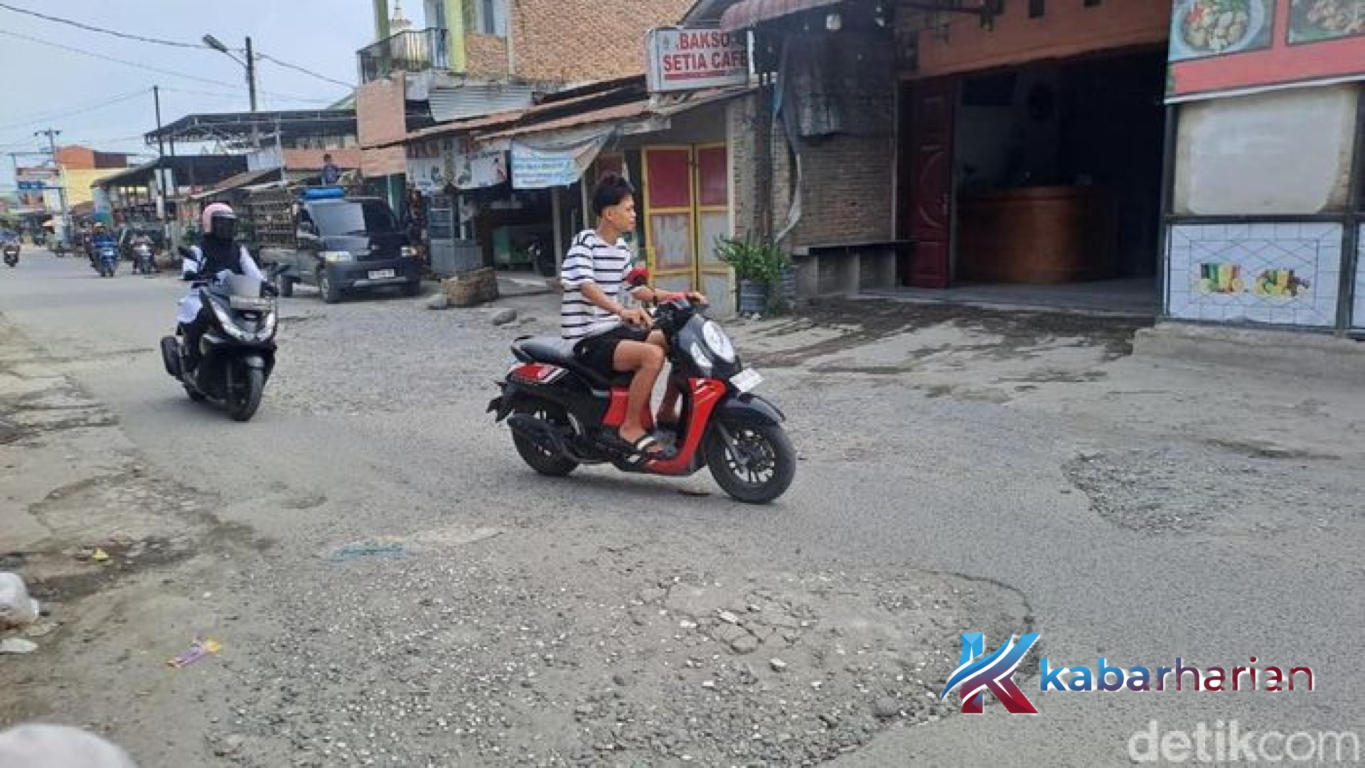 Menelusuri Jalur Maut di Percut Sei Tuan: Nestapa Warga Deli Serdang Terjebak Lubang dan Ancaman Begal