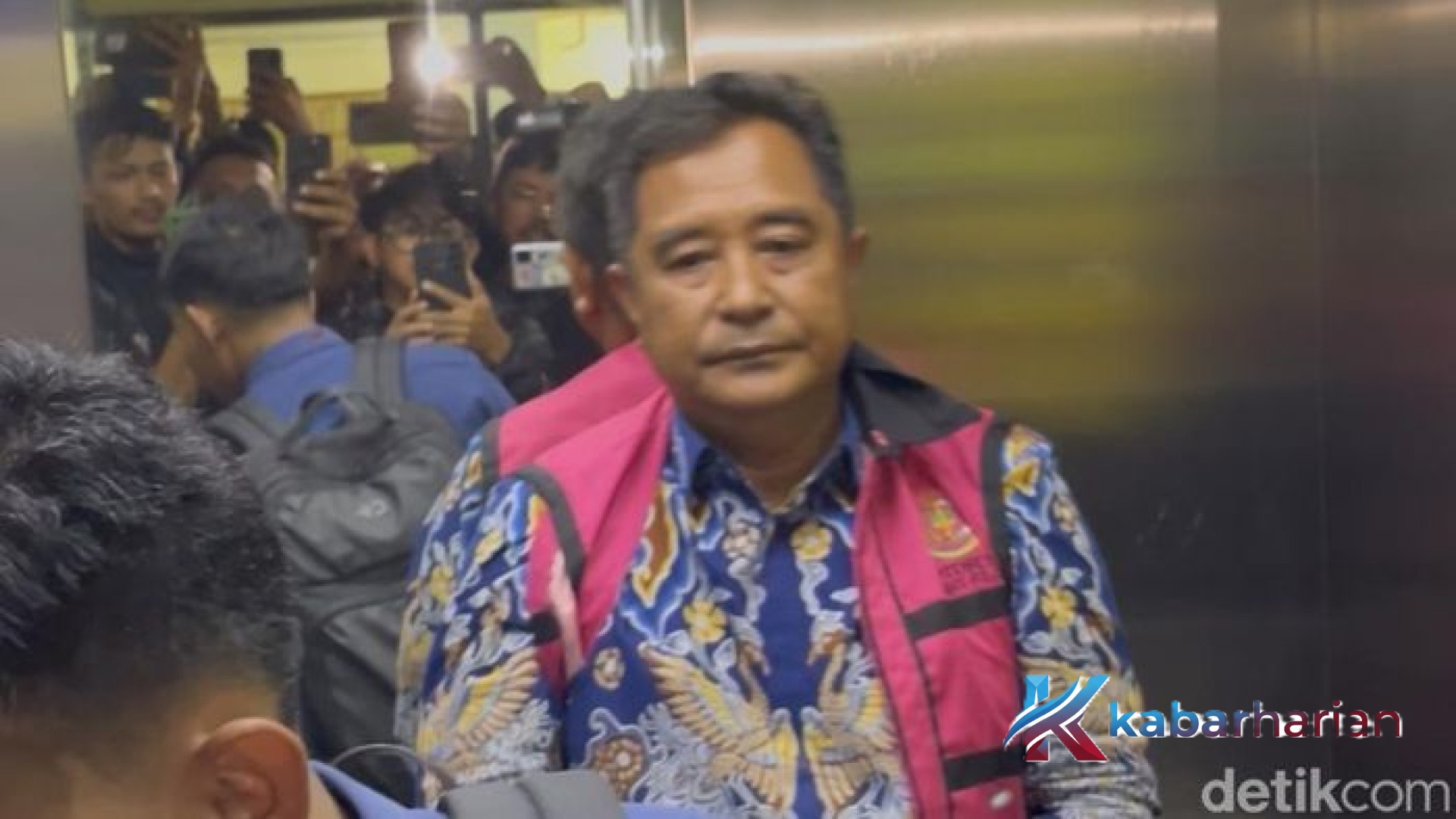 Saling Bantah Skandal Bibit Nanas Sulsel: Bahtiar Baharuddin Klaim Prosedural, Eks Pimpinan DPRD Sebut ‘Anggaran Siluman’