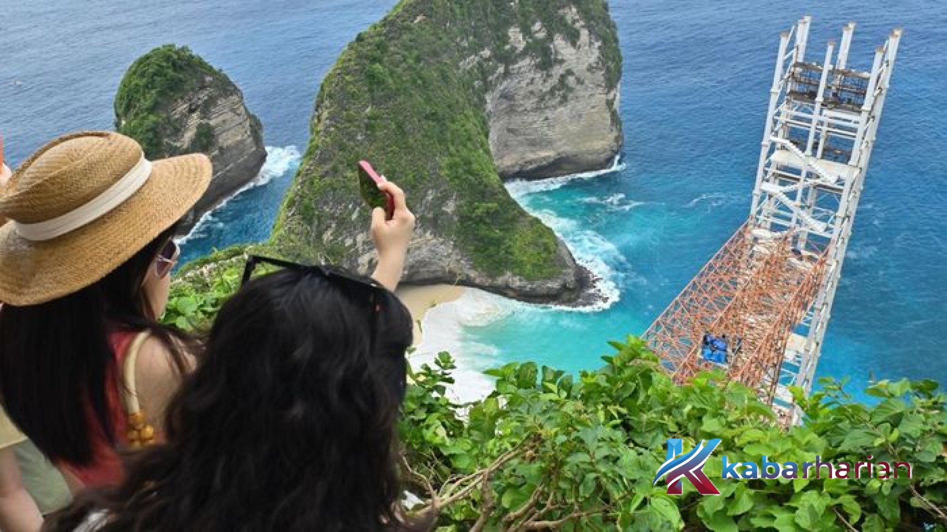 Darurat Tata Kelola Pariwisata: Hanya 10 Agen Travel di Nusa Penida yang Kantongi Izin Resmi