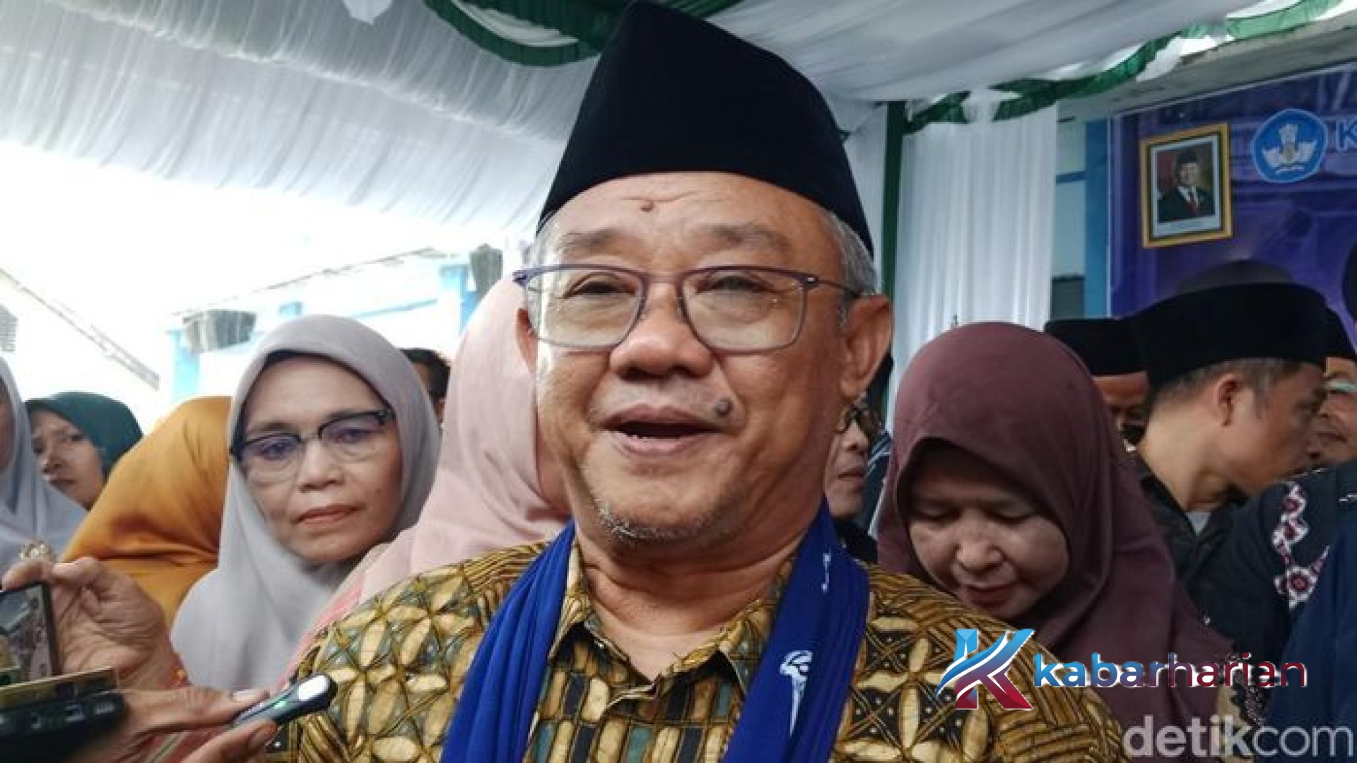 Revolusi Digital di Bangku Sekolah: Mendikdasmen Siapkan AI dan Koding Sebagai Pelajaran Wajib
