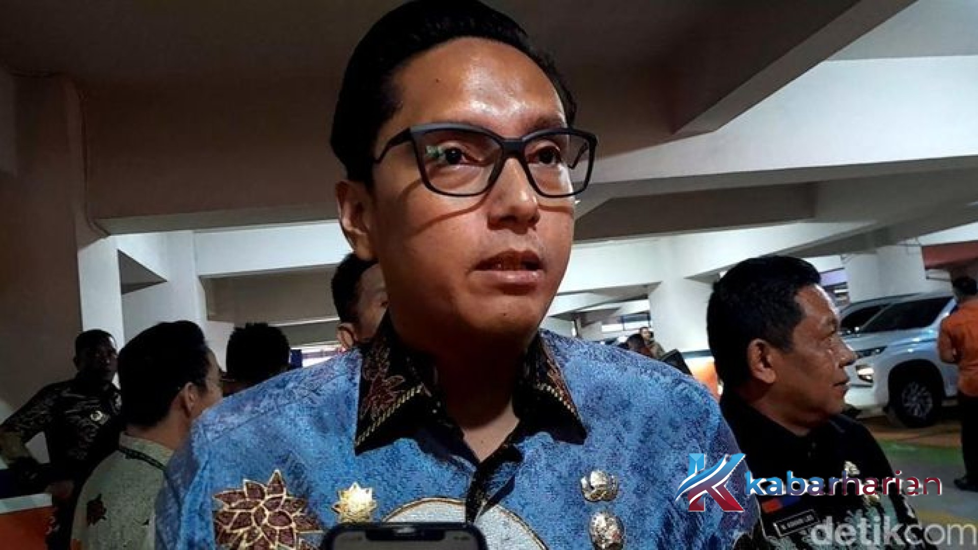 Polemik Kepergian Wali Kota Medan Rico Waas ke Luar Negeri: Antara Urusan Kesehatan dan Teguran Presiden
