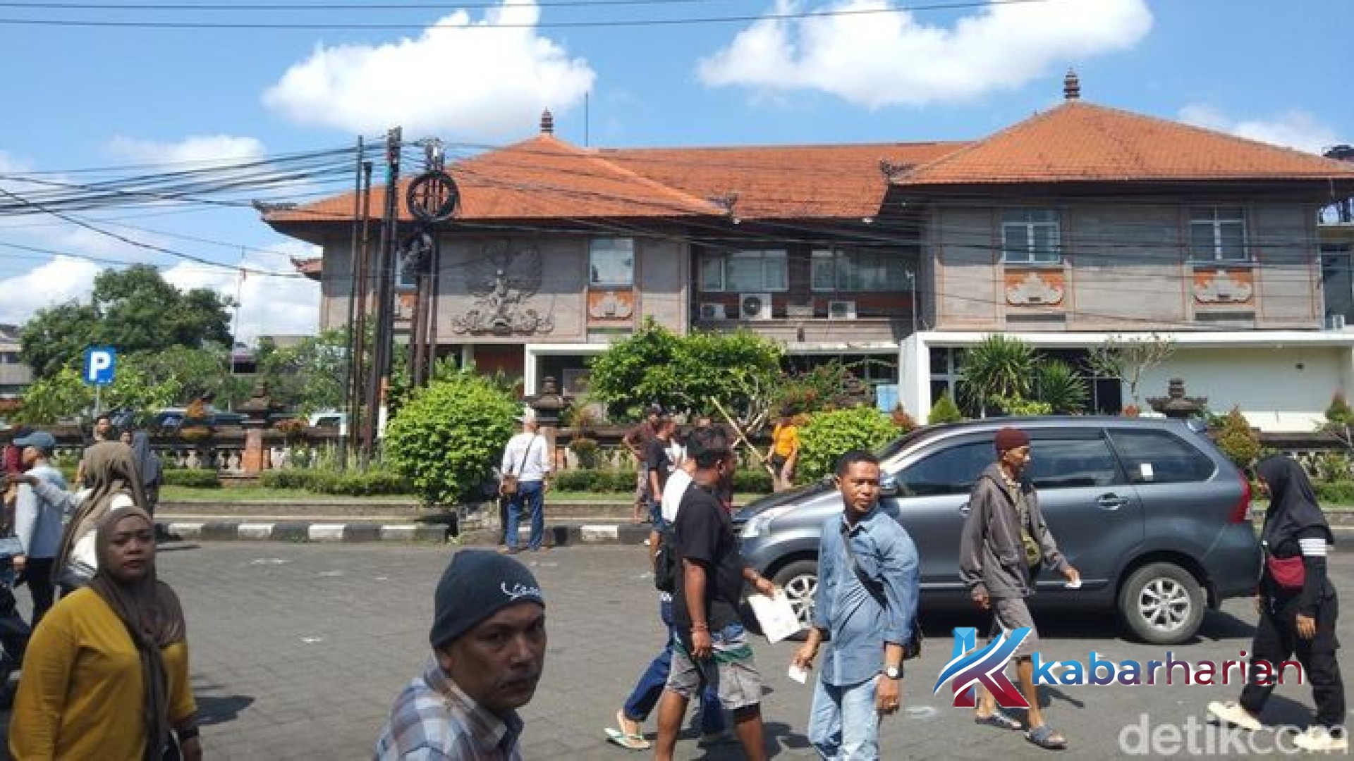 Wajah Baru Pasar Senggol Tabanan: Di Balik Relokasi ke Gedung Marya dan Kecemasan Para Pedagang