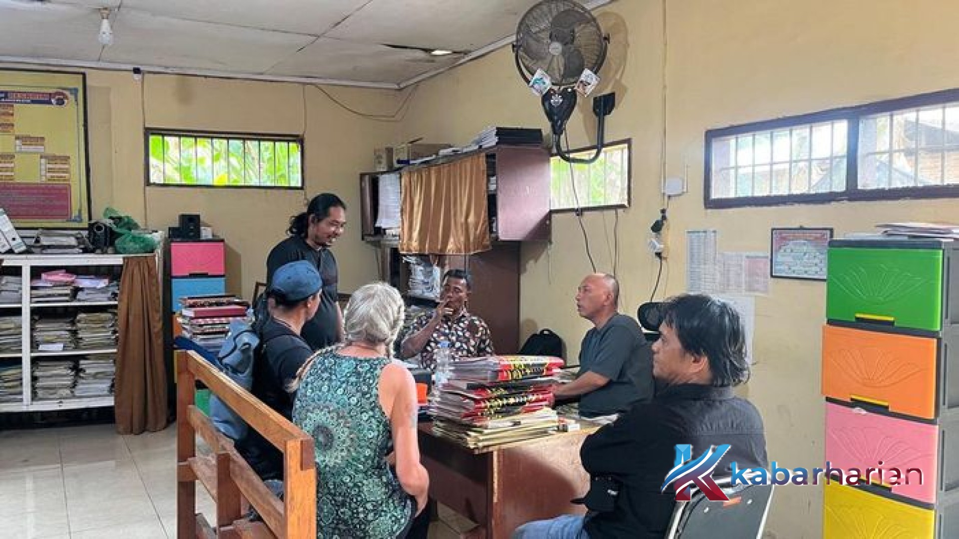 Skandal di Bukit Lawang: Ketika Kepercayaan Turis Inggris Dibalas dengan Penggadaian Motor oleh Pemandu Wisata
