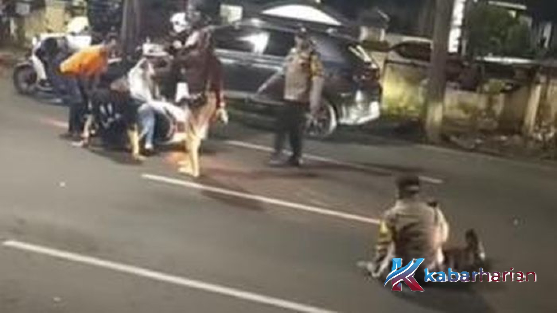 Drama Tengah Malam di Makassar: Detik-detik Menegangkan Bhabinkamtibmas Ditabrak Pemotor Saat Razia Kamtibmas